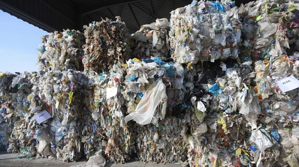 МОСВ ще проверява три предприятия за усвояване на отпадъци от чужбина