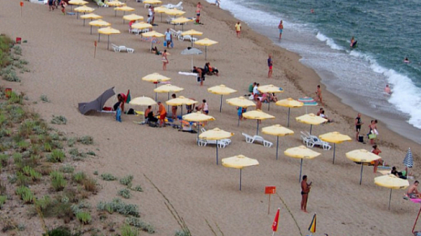 Нарушения на плаж Карадере