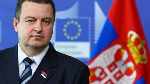 Сръбският вицепремиер и външен министър се заяде с България