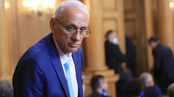 Силви Кирилов разкри с какво ще се оборудват болниците с парите от ПВУ