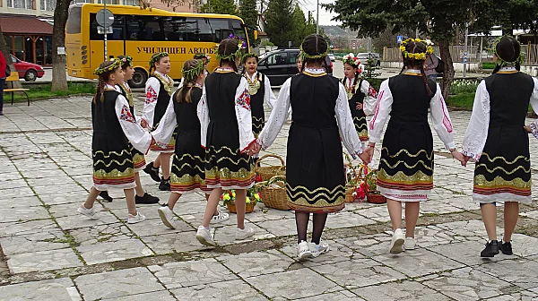 Лазаровден е: Почитаме едно от чудесата на Исус Христос