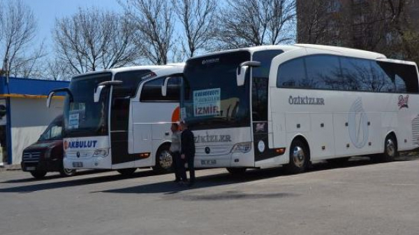 Автобусните превозвачи излизат на протест заради въвеждането на толсистемата