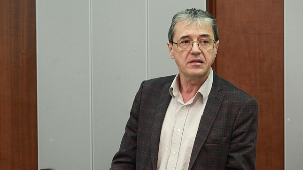Проф. Антоний Тодоров: Поредица от избори може да вкара в парламента чудовище