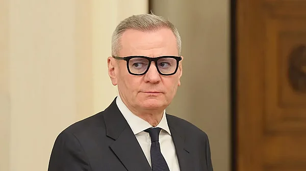 Мистериозни рокади и нарушения за милиони: Какво се крие зад кулисите на НДК?