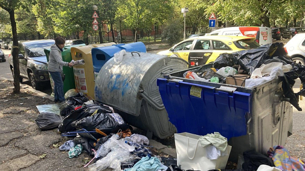 Нови жалби спират подписването на договор за боклука в три столични района