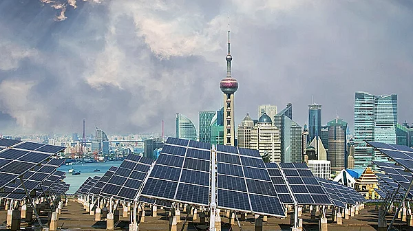 Войната с Иран ускори зелената енергия. Китай печели най-много