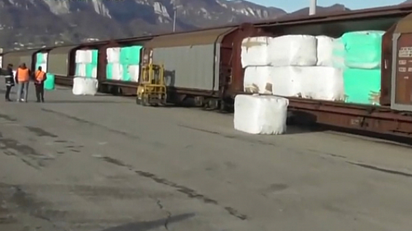 Спряха 815 тона незаконен пластмасов боклук от Италия за България /видео/