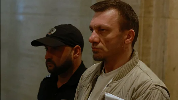 60 000 евро гаранция за Хасърджиев, 10 000 за гръцкия модел Михайлидис