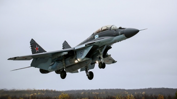 Български МиГ-29 съпроводиха пътнически самолет след сигнал за бомба на борда му