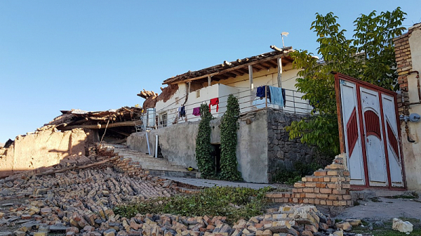 Расте броят на жертвите от земетресението в Албания