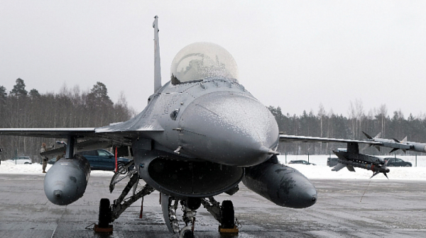 САЩ одобриха потенциалната продажба на 8 изтребителя F-16 на България