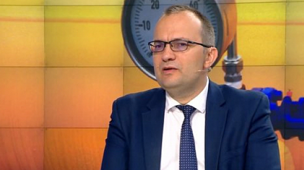 Мартин Димитров, ДБ: Служебният кабинет на Радев е в унизително положение