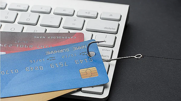 Над 1700 сигнала за онлайн измами у нас през 2025 г.