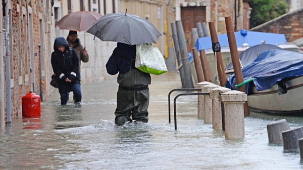 Венеция чака ново наводнение