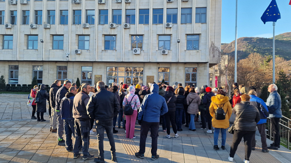 Синдромът „Плевен“ удари и Асеновград: Повреда, сухи чешми, граждански бунт, виновни няма