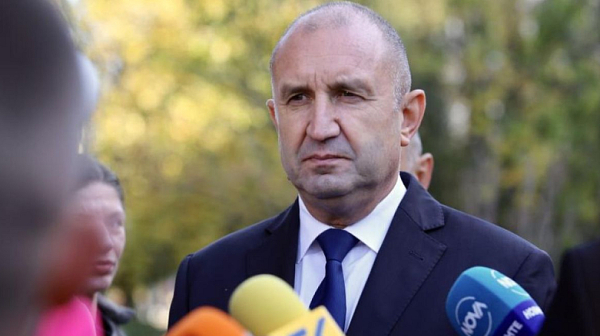 Президентът отговори дали ще прави собствена партия: Хората настояват навсякъде