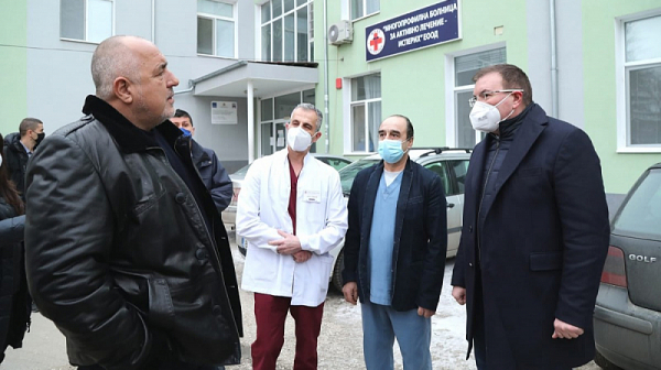 Спазарени от Борисов респиратори и лекарства от 2020г. още стоят на склад