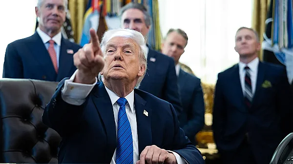 Тръмп за Иран: Гледайте какво ще се случи с тези побъркани негодници днес