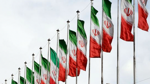 Иран се зарича да си отмъсти заради убийството на полковник в Техеран