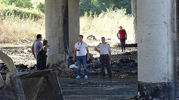 След тридневно издирване - собственикът на депото край Дупница се предаде