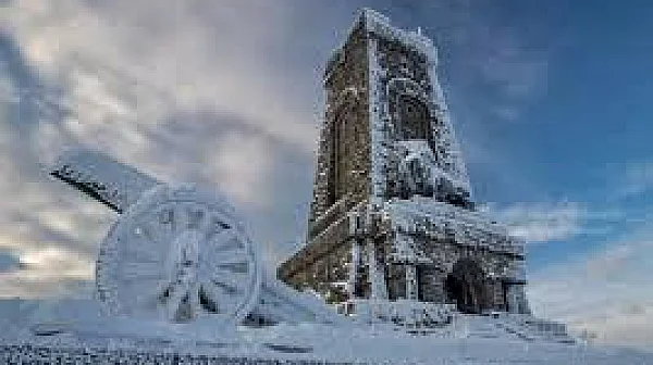 Ограничават транзитния трафик през Шипка за 3 март