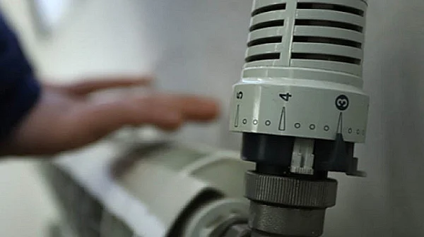 Части от София са без парно и топла вода заради аварии