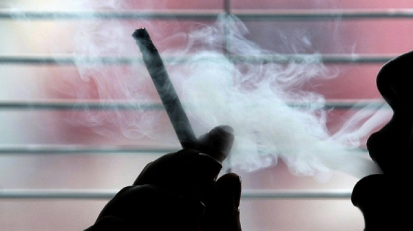 Поскъпването на акциза на цигарите може да се отложи за 1 септември