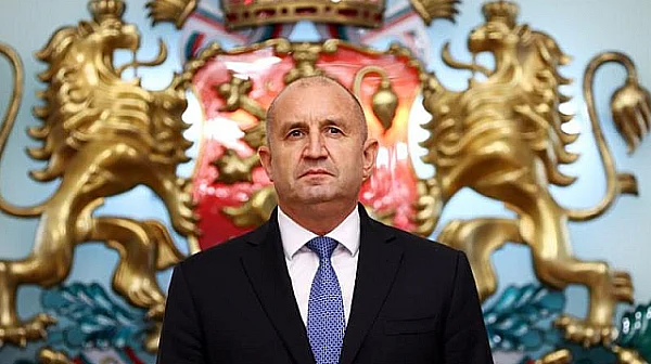 Румен Радев подава оставка утре, готви се за изборите