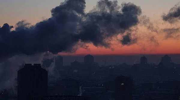 Руски удари оставиха без ток 6000 души в украинския град Чернигов