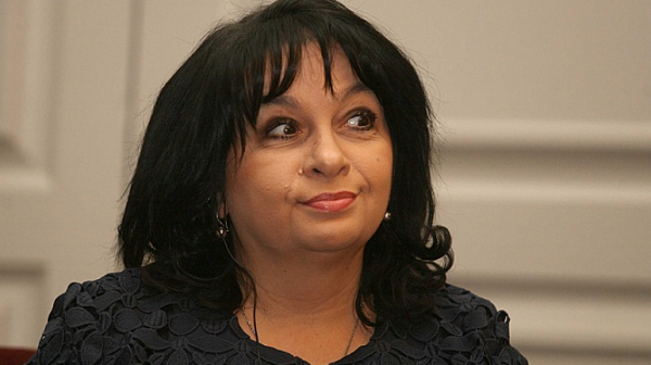 Теменужка Петкова се накара в парламента и изчезна след изказването си