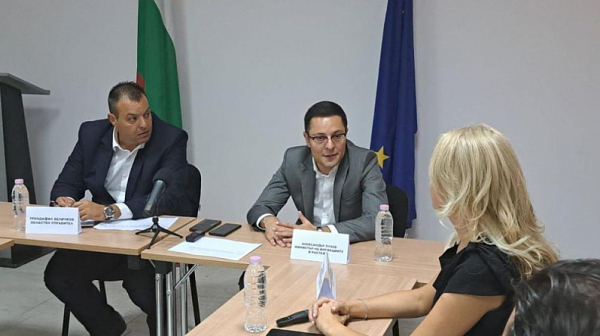 Държавната индустриална зона „Доброславци” ще бъде готова до 2 години увери министър Пулев