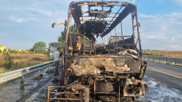 Изгорелият автобус в Бургас: 27-годишен, минал безпроблемно преглед през юни