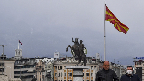 Скопие: Непристойни са заплахите и шантажът на България