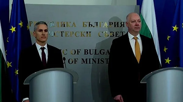 Росен Желязков предаде щафетата на служебния премиер