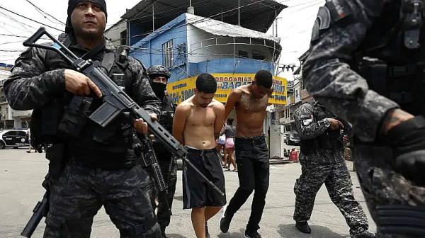 Война в Бразилия – най-малко 132 души са загинали при полицейска акция в Рио де Жанейро
