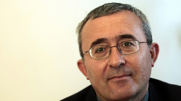 Николай Слатински: Само ядреното оръжие крепи руZката армия, която показа и доказа пълната си несъстоятелност