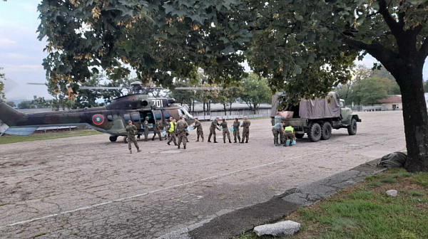 Над 150 военни помагат в Карловско