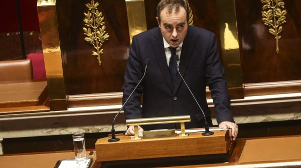 Патова ситуация: Франция остана без бюджет за 2026