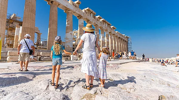 Атина не може да бъде гигантски хотел: Гръцката столица влиза в битка със свръхтуризма