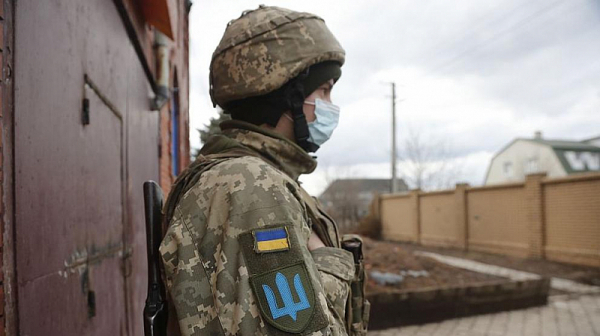 17-и ден: Руските части настъпват към Киев, сирени предупредиха за атаки и в други градове в Украйна