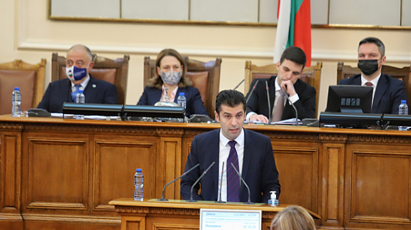Премиерът: Ковачевски обяви готовност да вкара българите в РСМ в Конституцията им