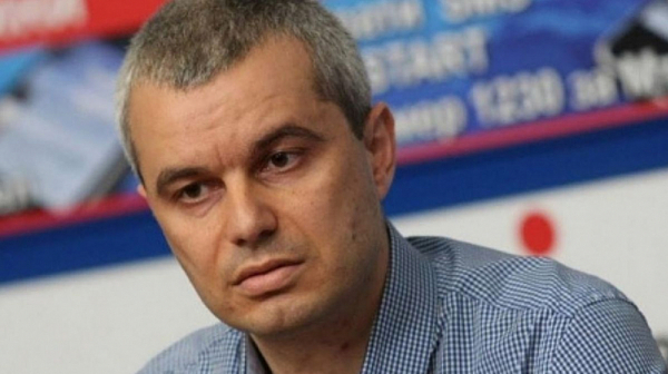 Костадин Костадинов: МВнР да излезе с остра позиция за поругания флаг в Битоля